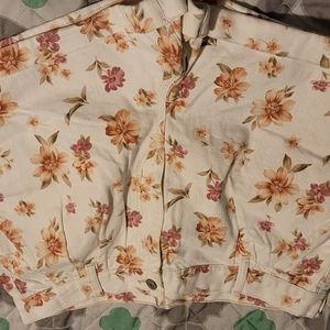 American Eagle White floral Hi-rise mom shorts size 14